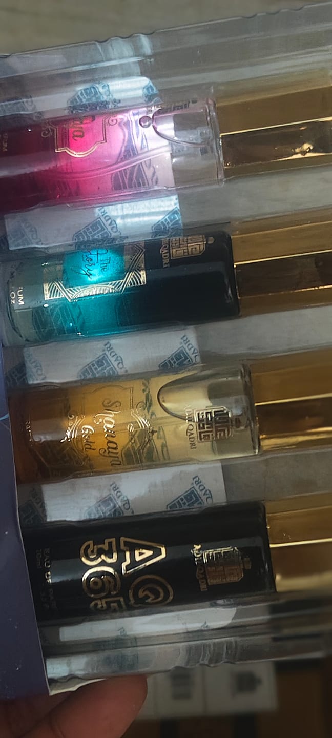 Customer photo review of Perfume Gift Set 4 Pcs Premium Perfume Spray