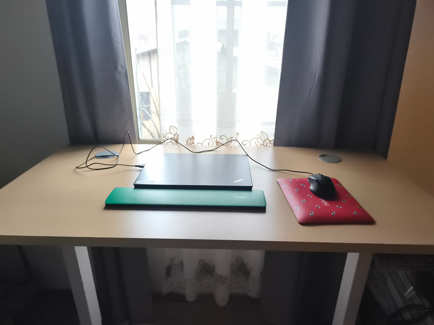 Customer photo review of Standing Desk 1.20 x 60 cm