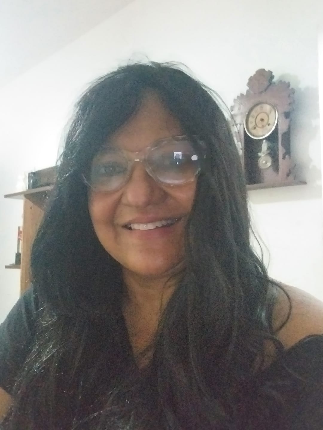 Customer photo review of Wig Xavia Castanho Escuro Ondulada Franja