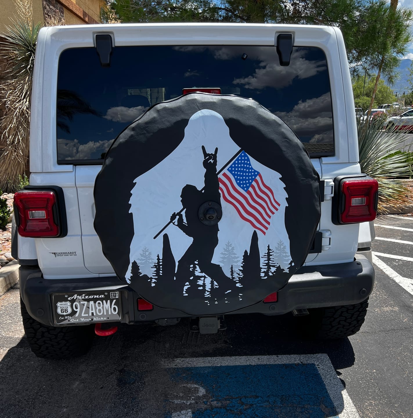 Customer photo review of Jeep Patriotic Sasquatch Tire Cover