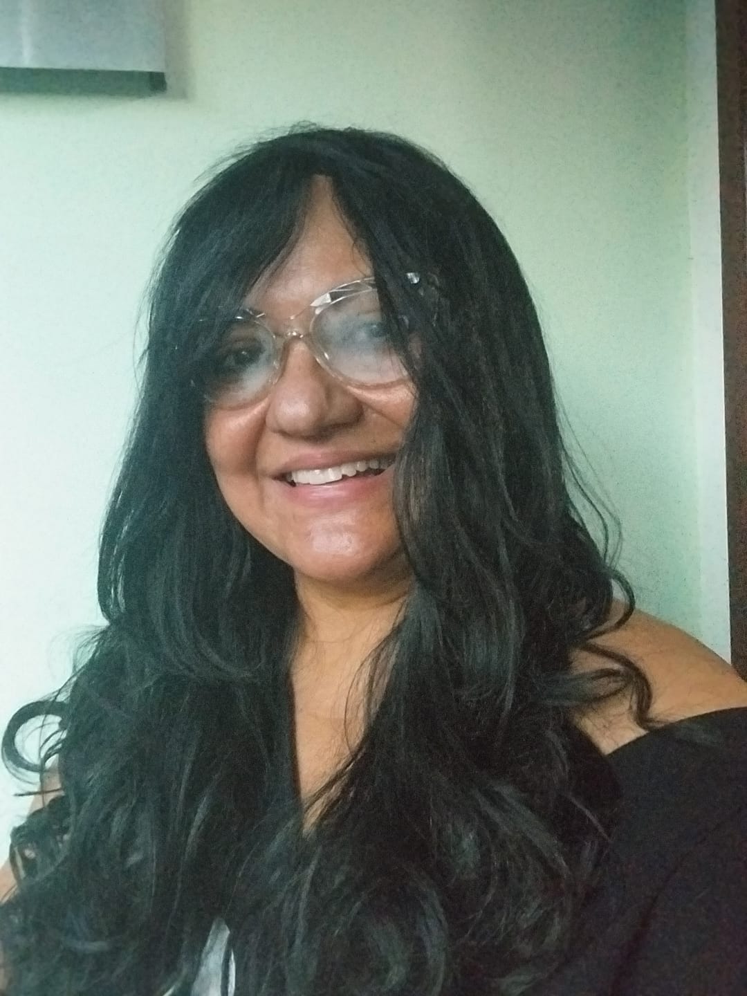 Customer photo review of Wig Xavia Castanho Escuro Ondulada Franja