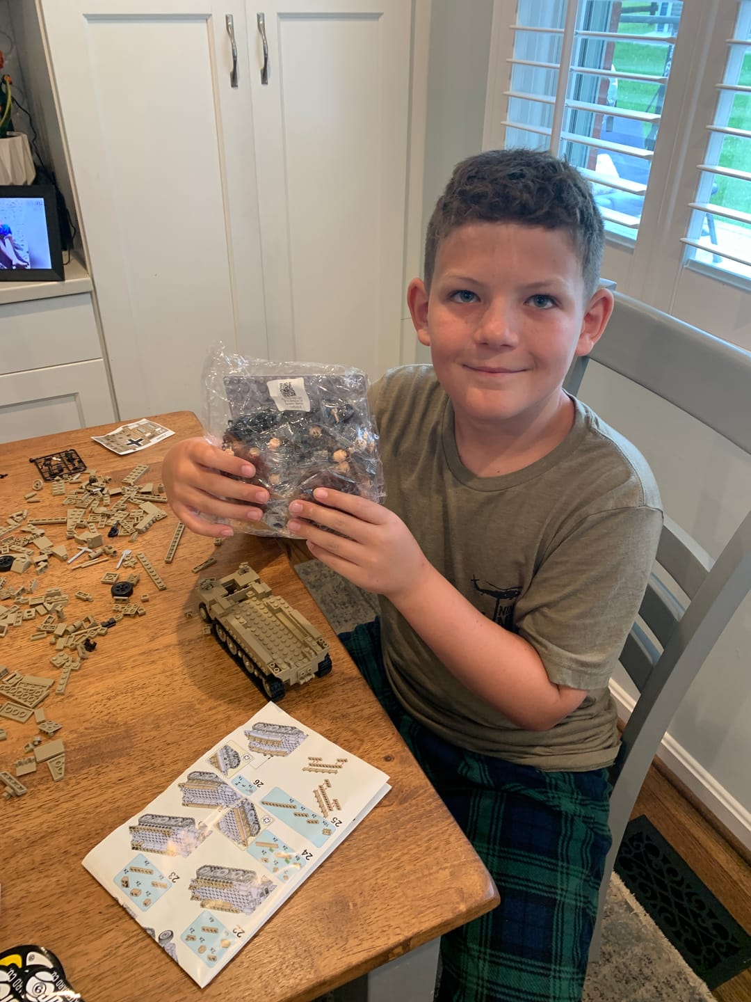 Customer photo review of 🎁 Brick Battalion | 24 Soldiers (100% off)