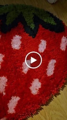 Customer photo review of STRAWBERRY DREAMING - Rug Making Kit