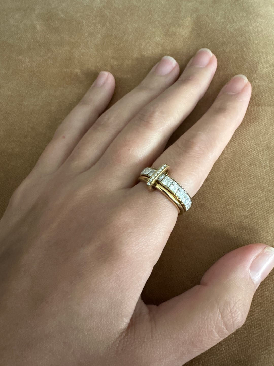 Customer photo review of Square Pave Infinity Flow Ring 14K Vergoldet