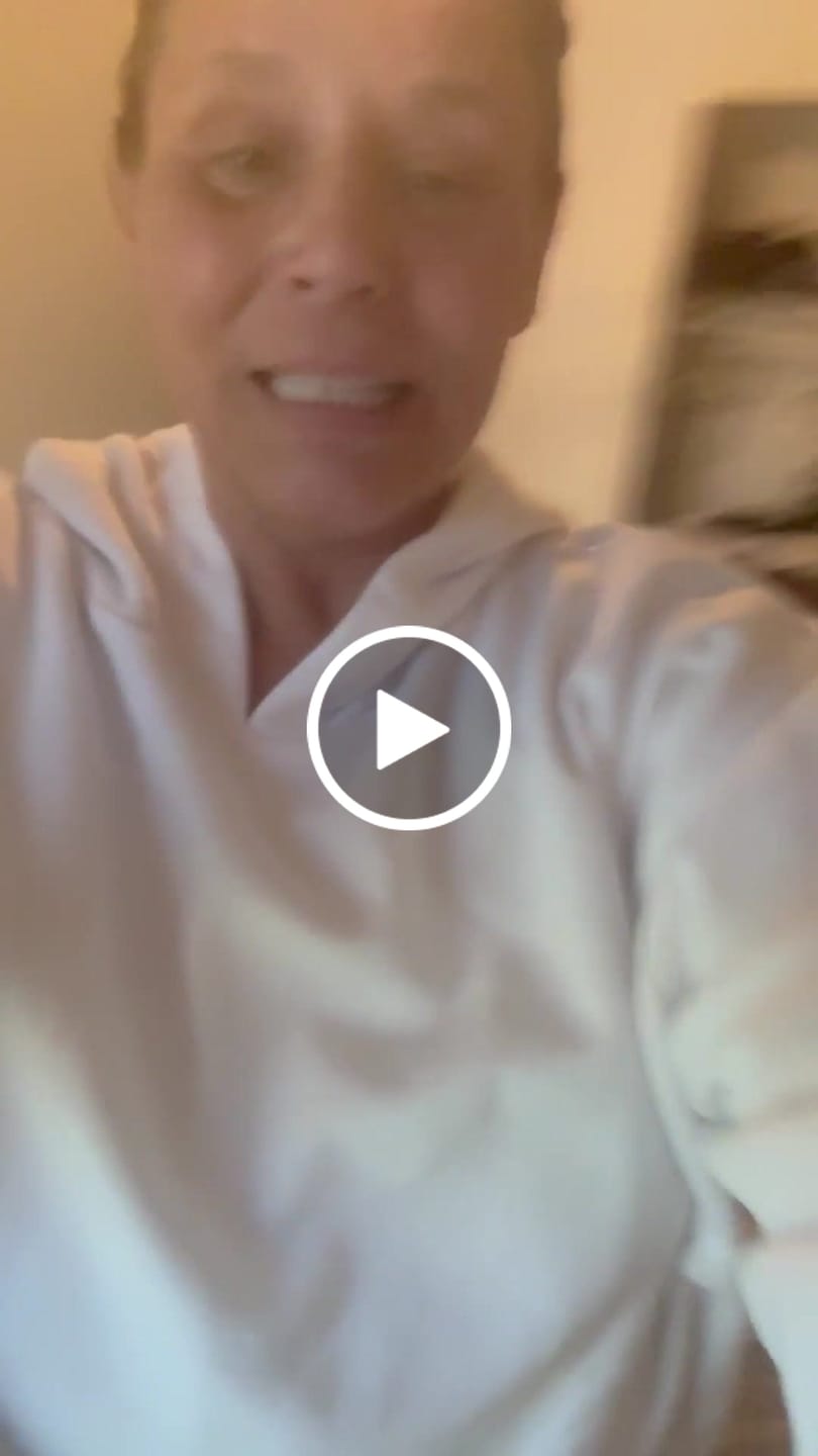 Customer video review of Ladies Lounge Bundle