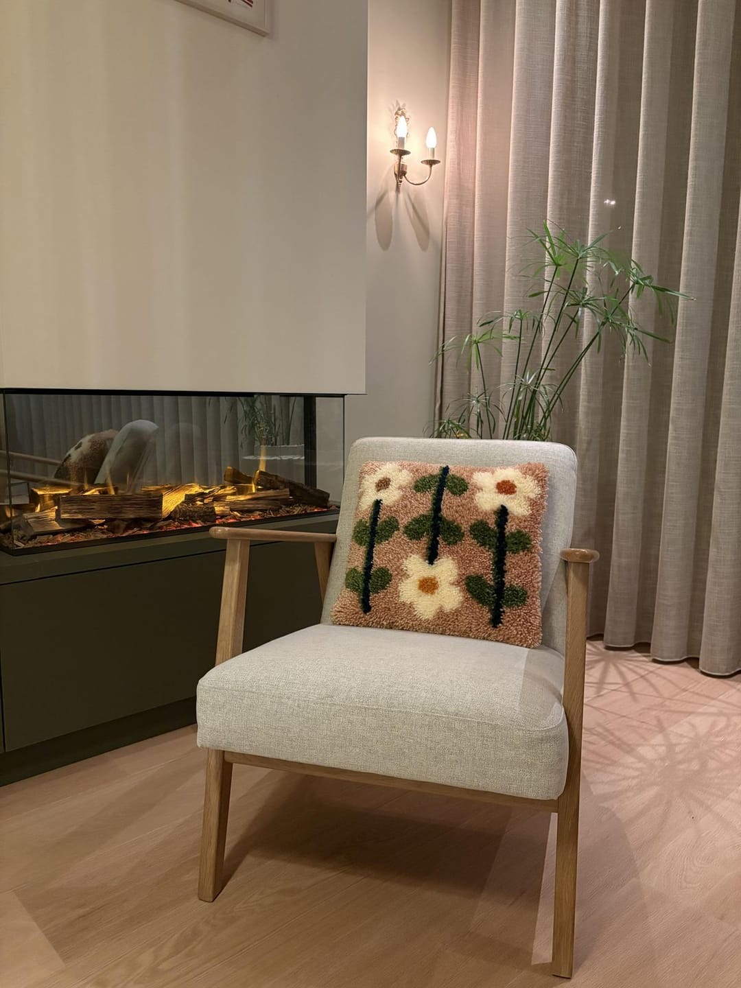 Customer photo review of EARTHY PICK OF THE BUNCH - Latch Hook Cushion Kit