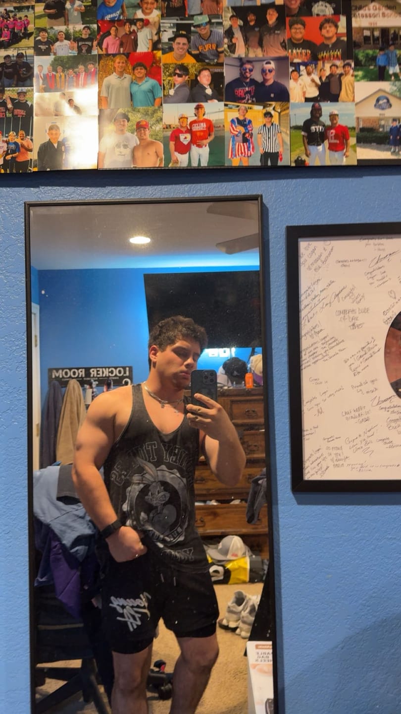 Customer photo review of 3078 - Looney Tunes Stringers