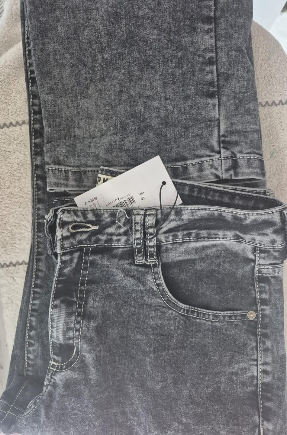 Customer photo review of JEANS RECTO TIRO MEDIO FRANCA grafito