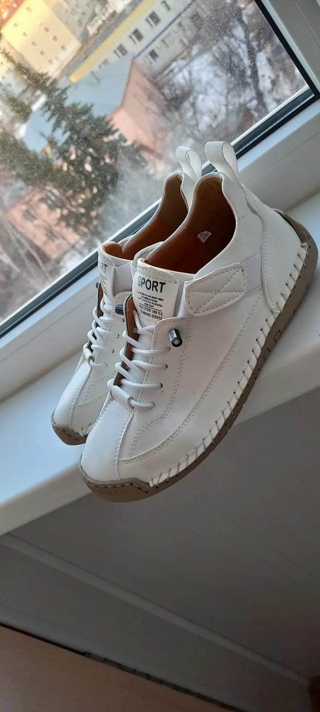 Customer photo review of Mia | Comfortable Orthopedic Sneakers