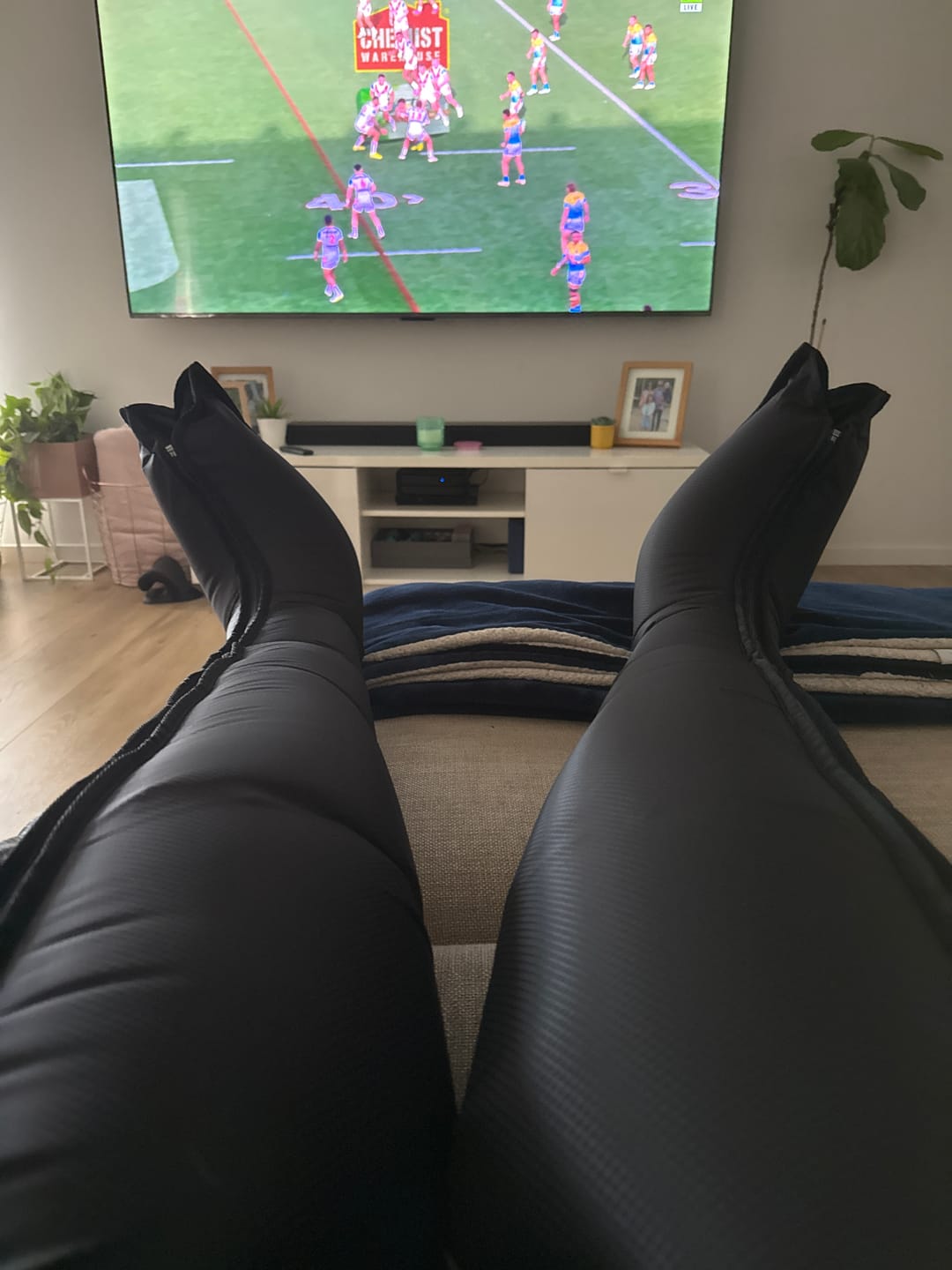 Customer photo review of WIRELESS Compression Boots 3.0