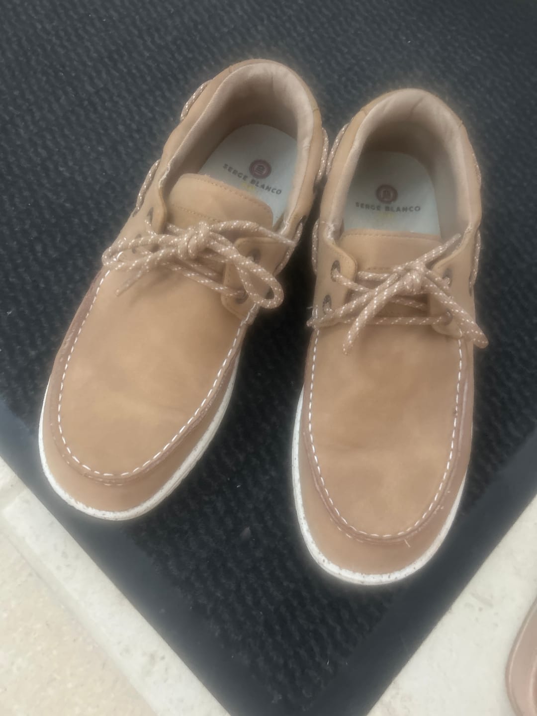 Customer photo review of Chaussures bateau Socoa beige mastic en nubuck