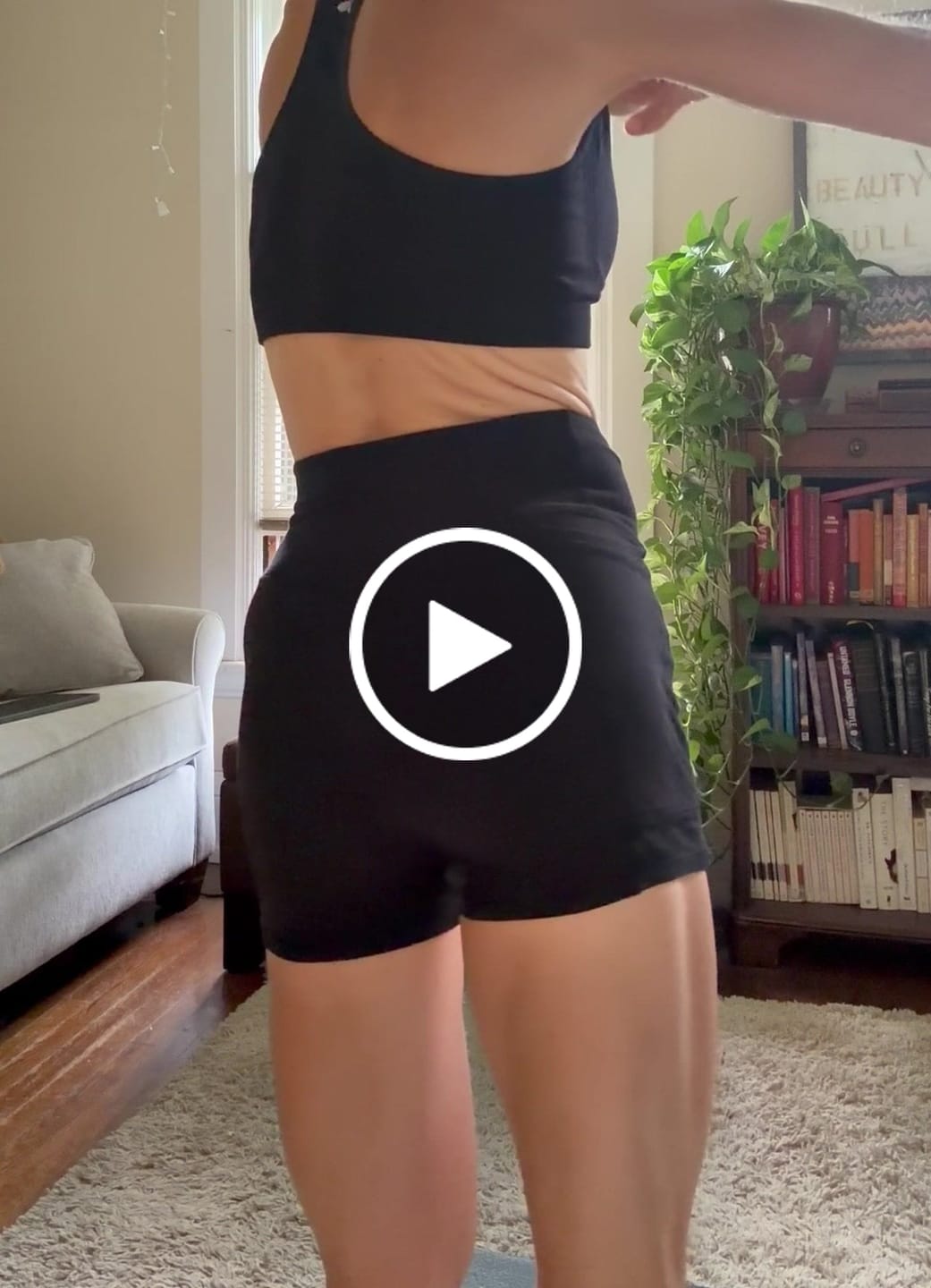 Customer video review of PureFlex Organic Cotton High Waist Pocket Shorts