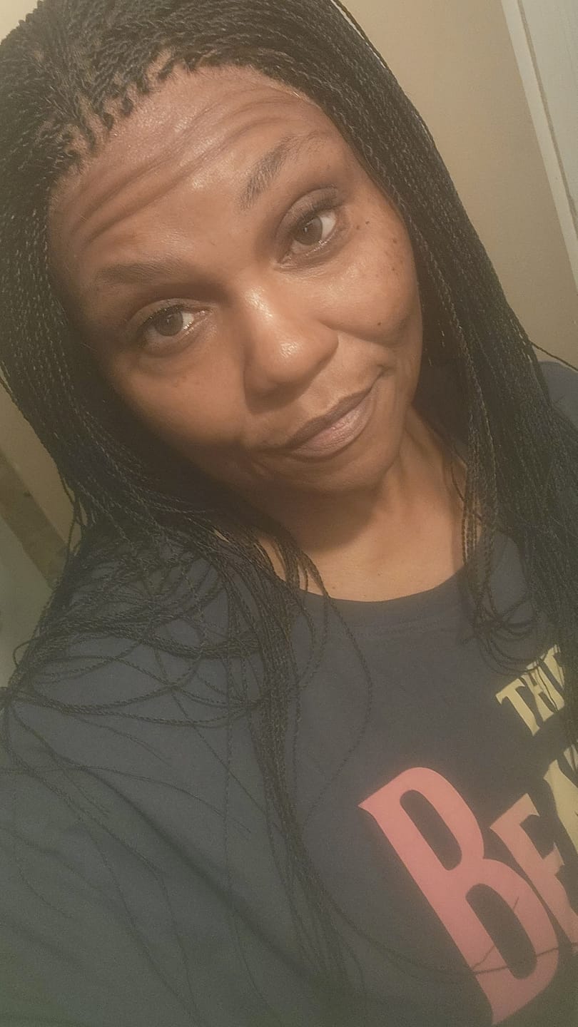 Customer photo review of Mica - 26" & 36" Pre Bleached Swiss HD Full Lace Knotless Micro Senegalese Twist Wig 799 Strands