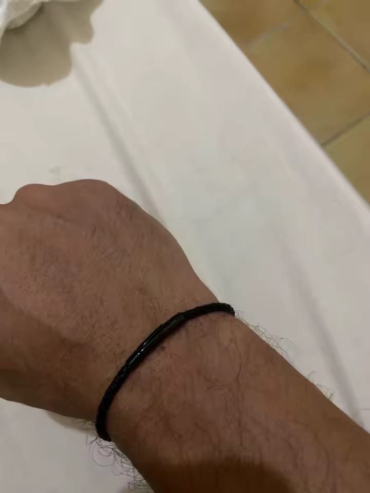 Customer photo review of Személyre Szabható Mágneses Bőr Páros Karkötők