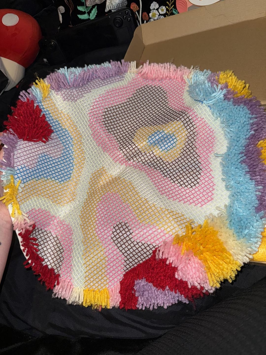 Customer photo review of PSYCHEDELIA - Rug Making Kit