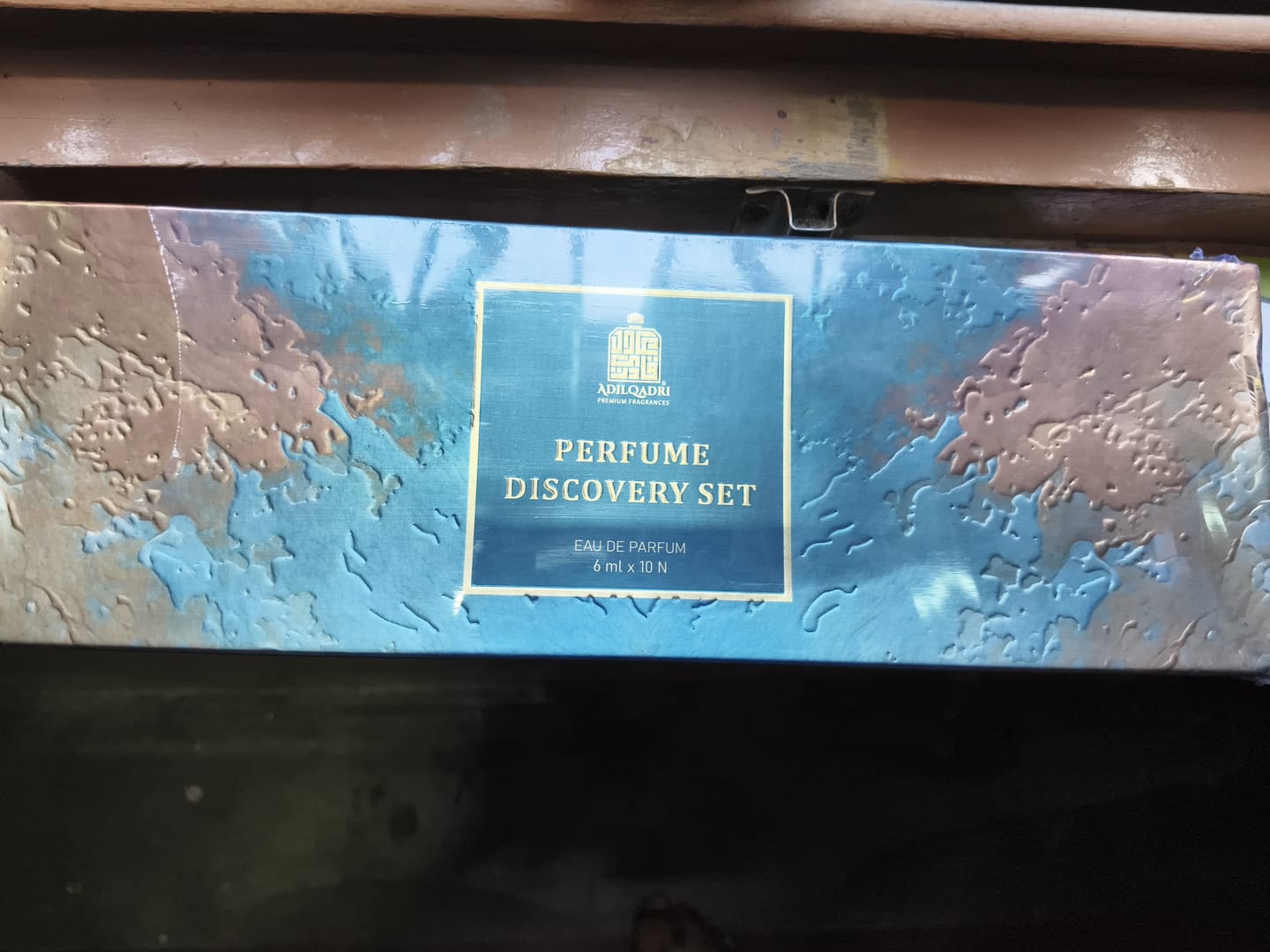 Customer photo review of Perfume Sample Discovery Set – 10 Mini Perfume Sprays (6ml Each)