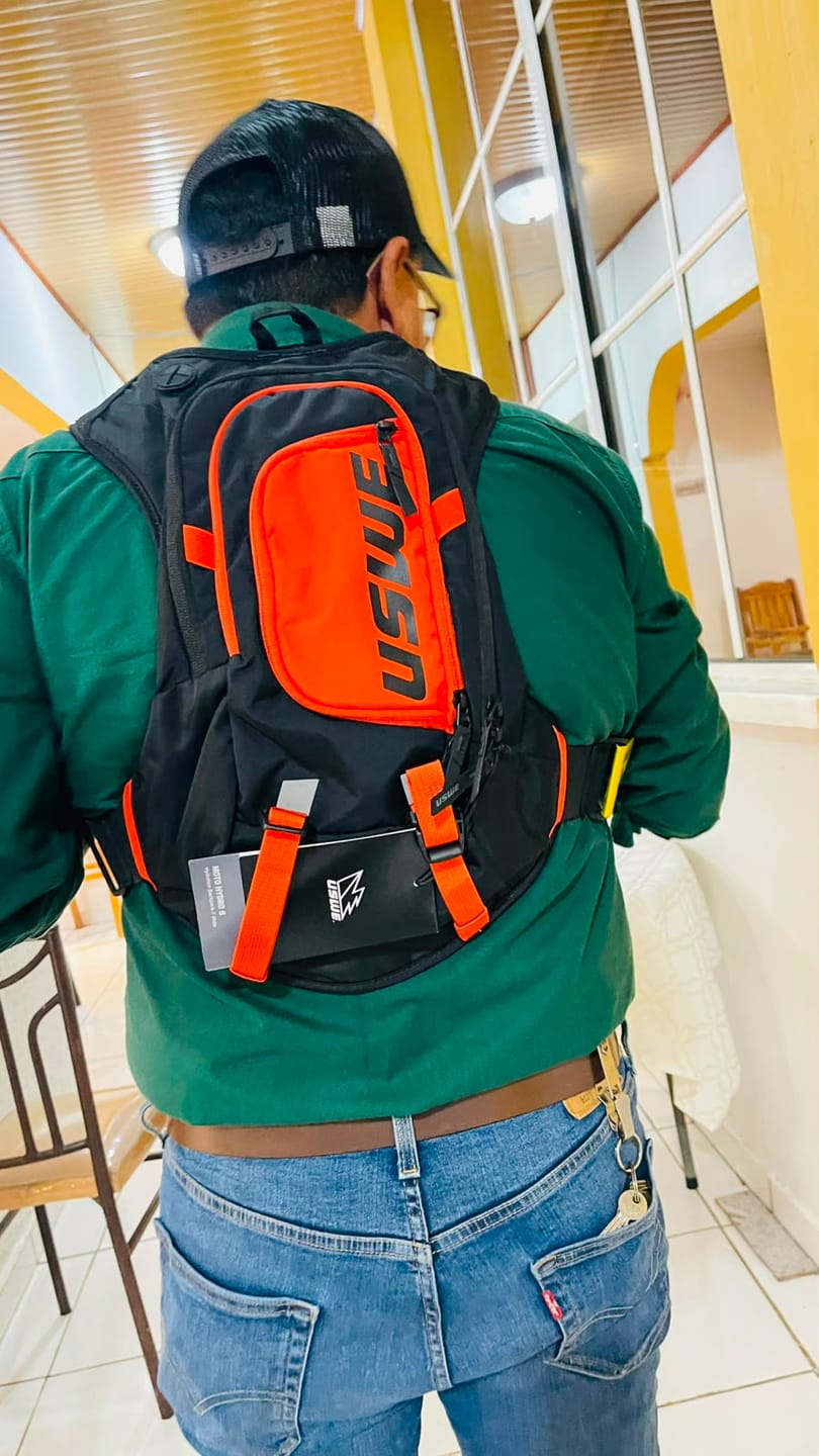 Customer photo review of Moto Hydro 12L Hydration Pack