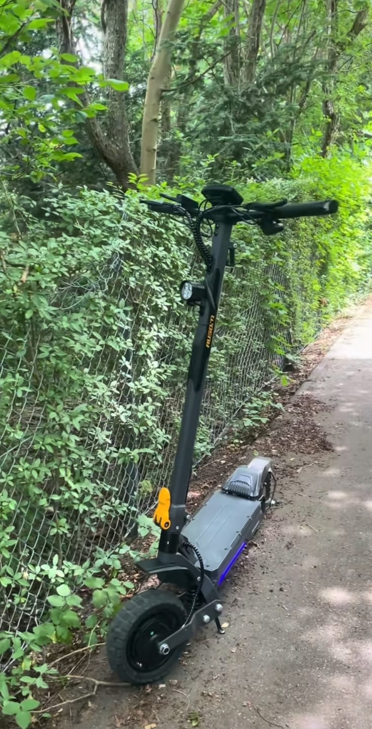 Customer photo review of Ausom Gosoul 2 Dual Motor Electric Scooter
