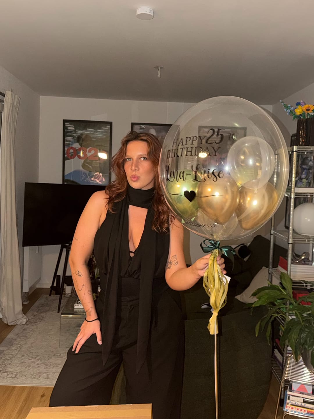 Customer photo review of Deluxe Green Designer Ballon