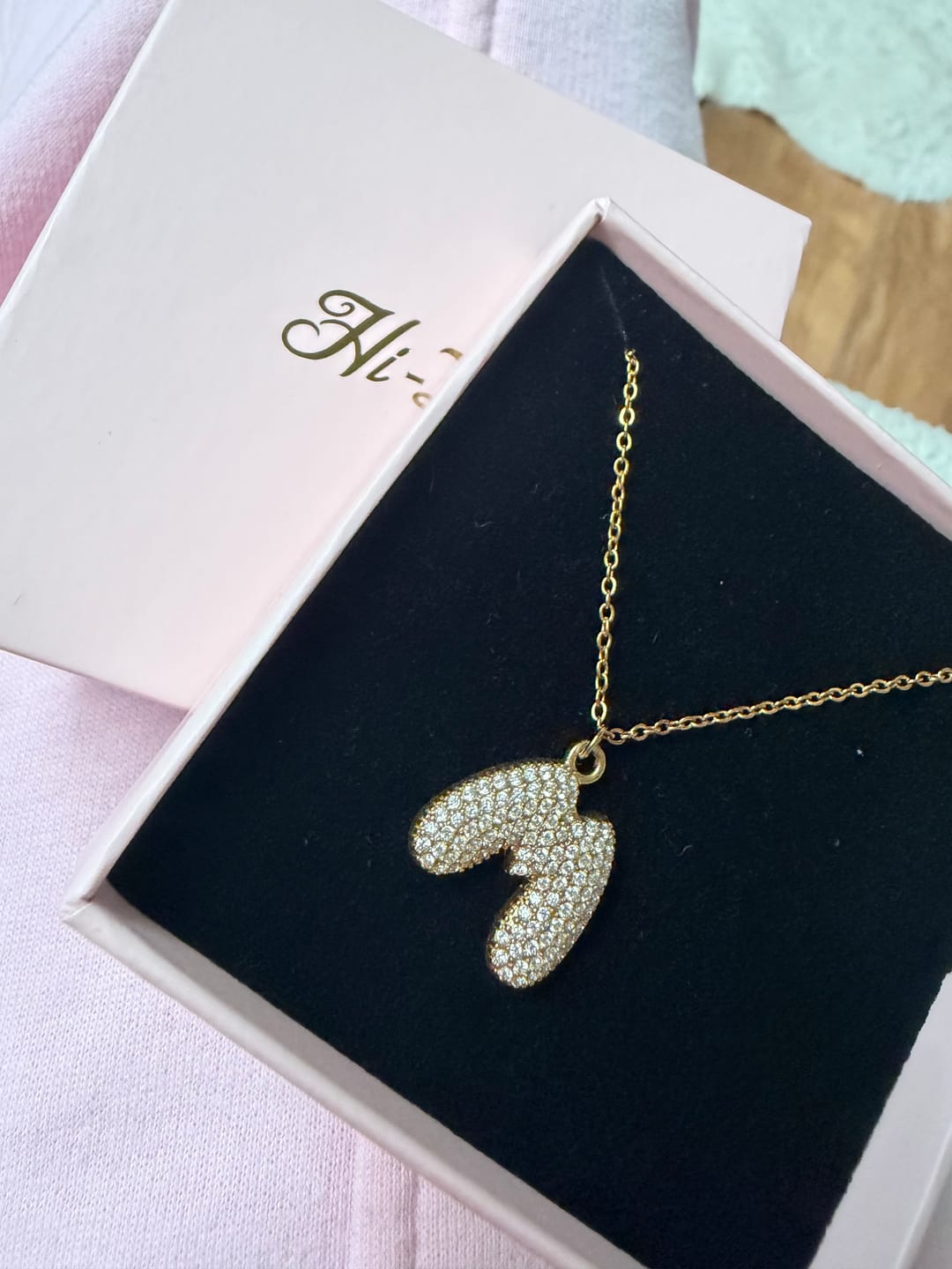 Customer photo review of Pave Bubble Initial Kette 14K Vergoldet