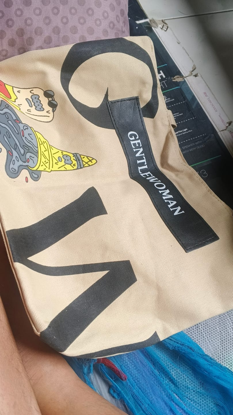 Customer photo review of 8MNY-MC003 3 Ways Canvas Women's Bag Large Capacity