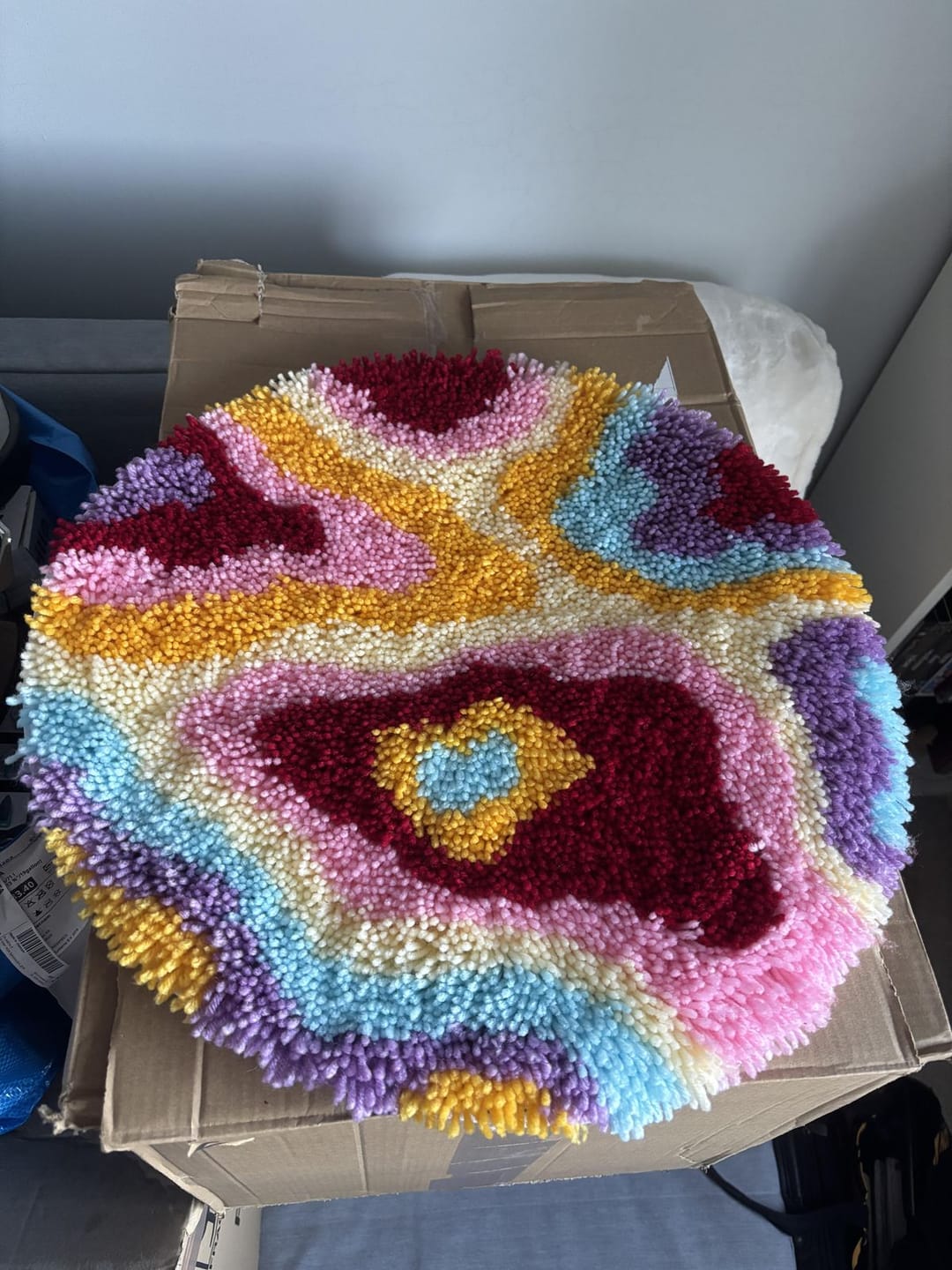 Customer photo review of PSYCHEDELIA - Rug Making Kit
