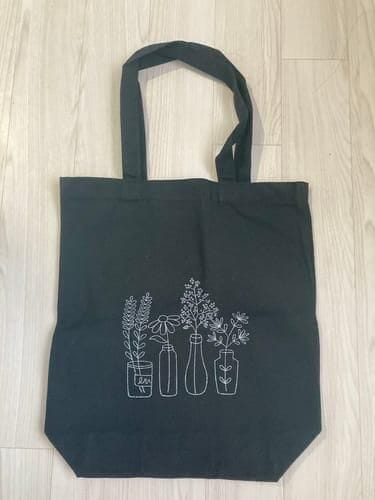 Customer photo review of GARDEN JARS - Embroidered Tote Bag Kit