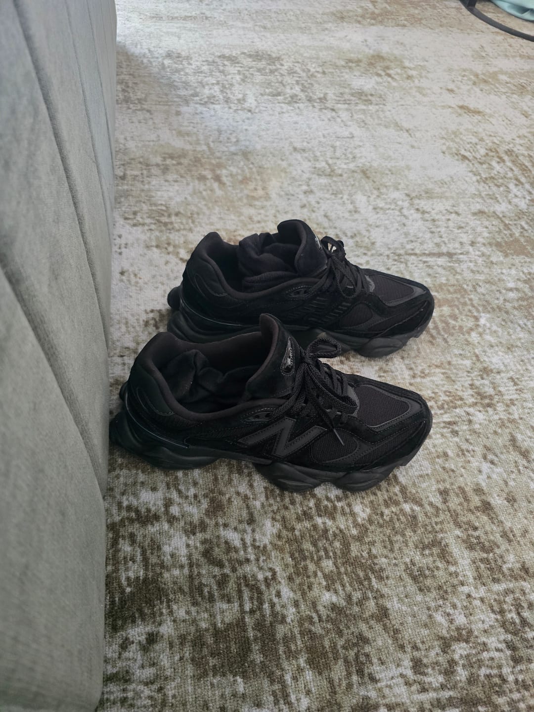 Customer photo review of New Balance 9060 'Triple Black'