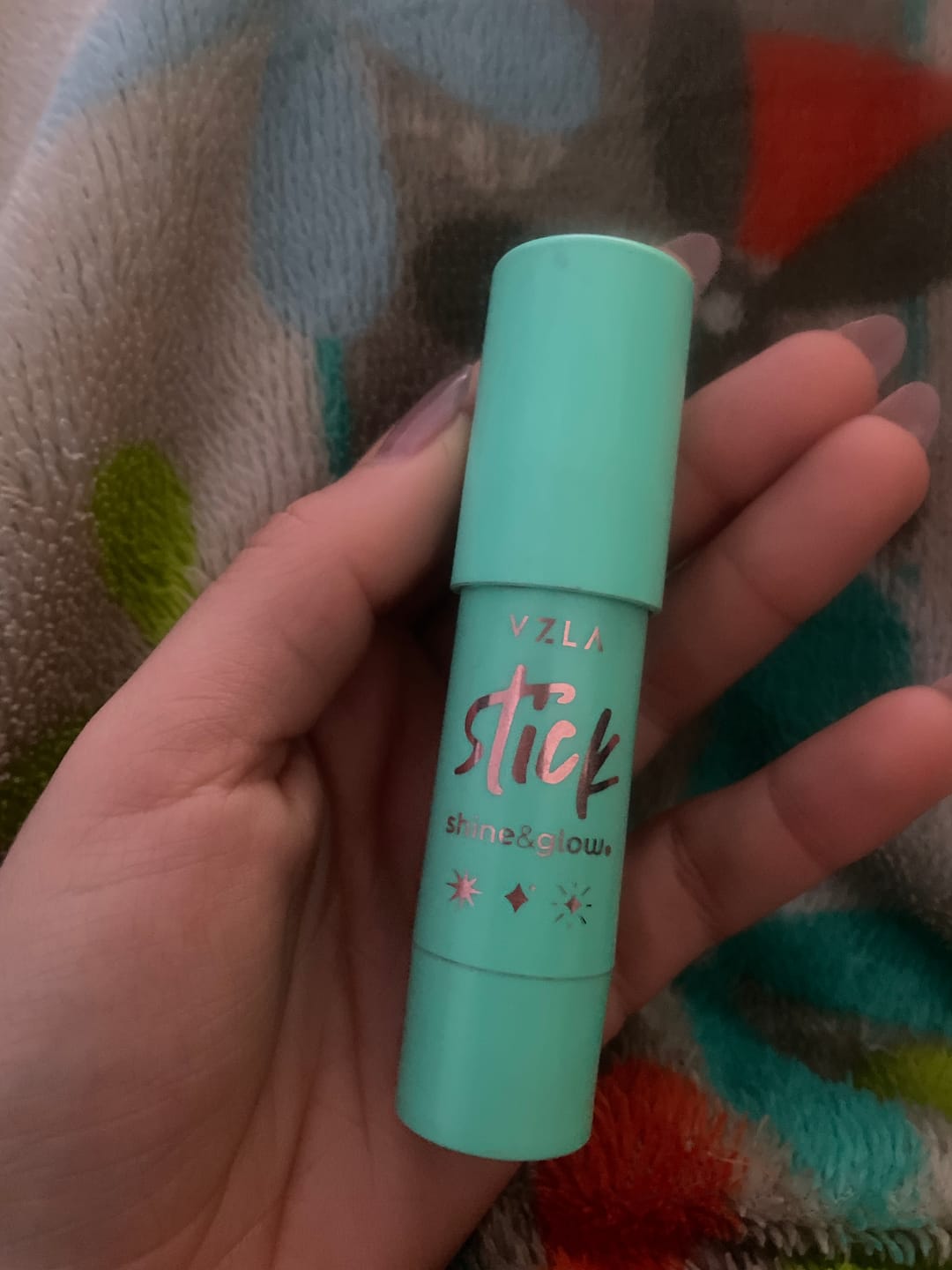 Customer photo review of Shine And Glow – Iluminador Em Stick – Vizzela