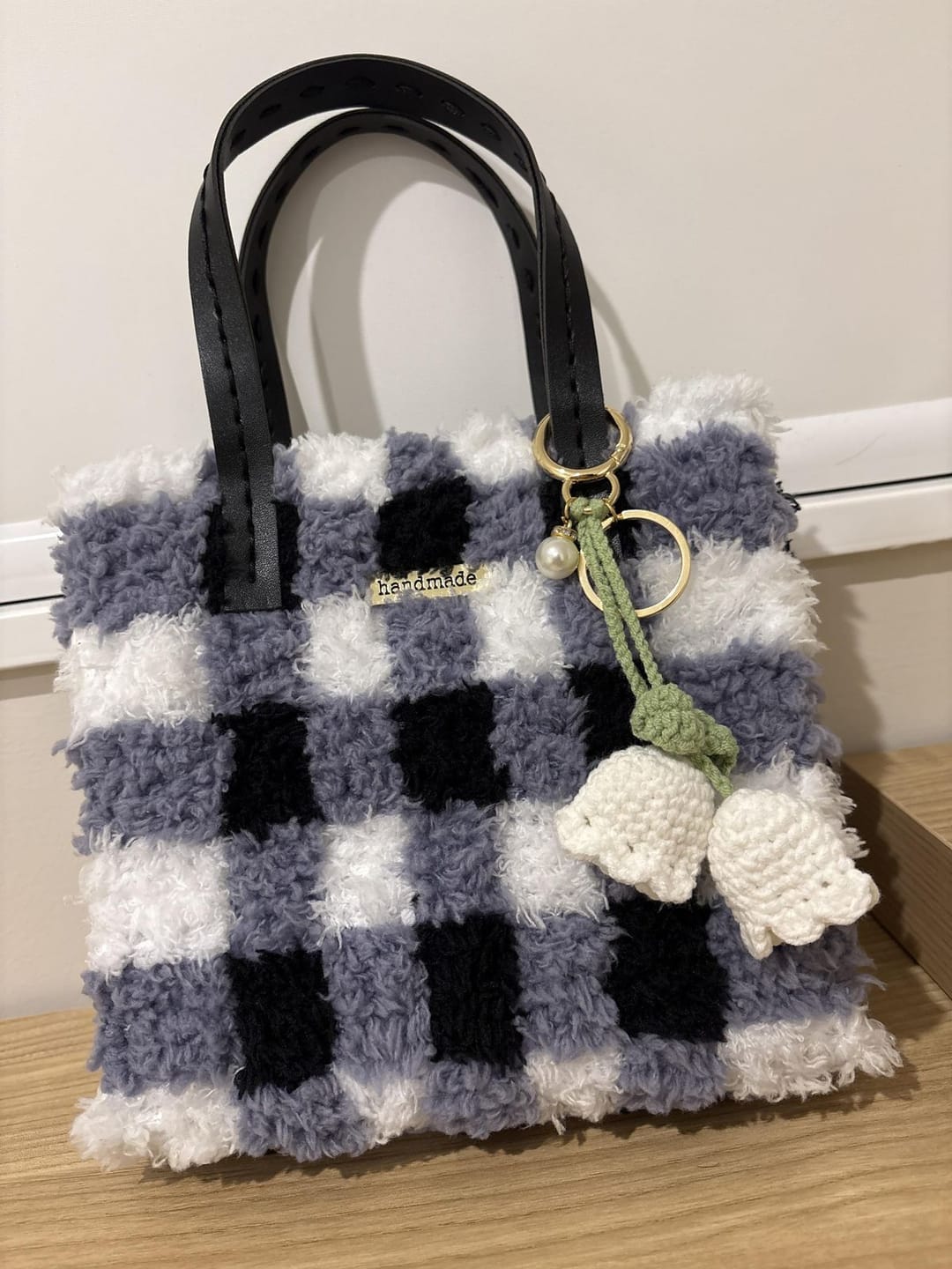 Customer photo review of Black Gingham - Woven Tote Bag Kit