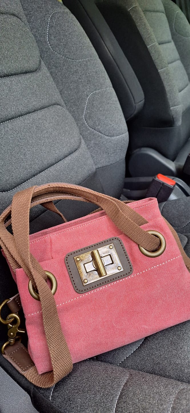 Customer photo review of PONT-DES-ARTS (XS)