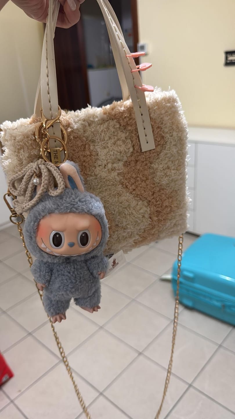 Customer photo review of Neutrals Wavey - Woven Tote Bag Kit