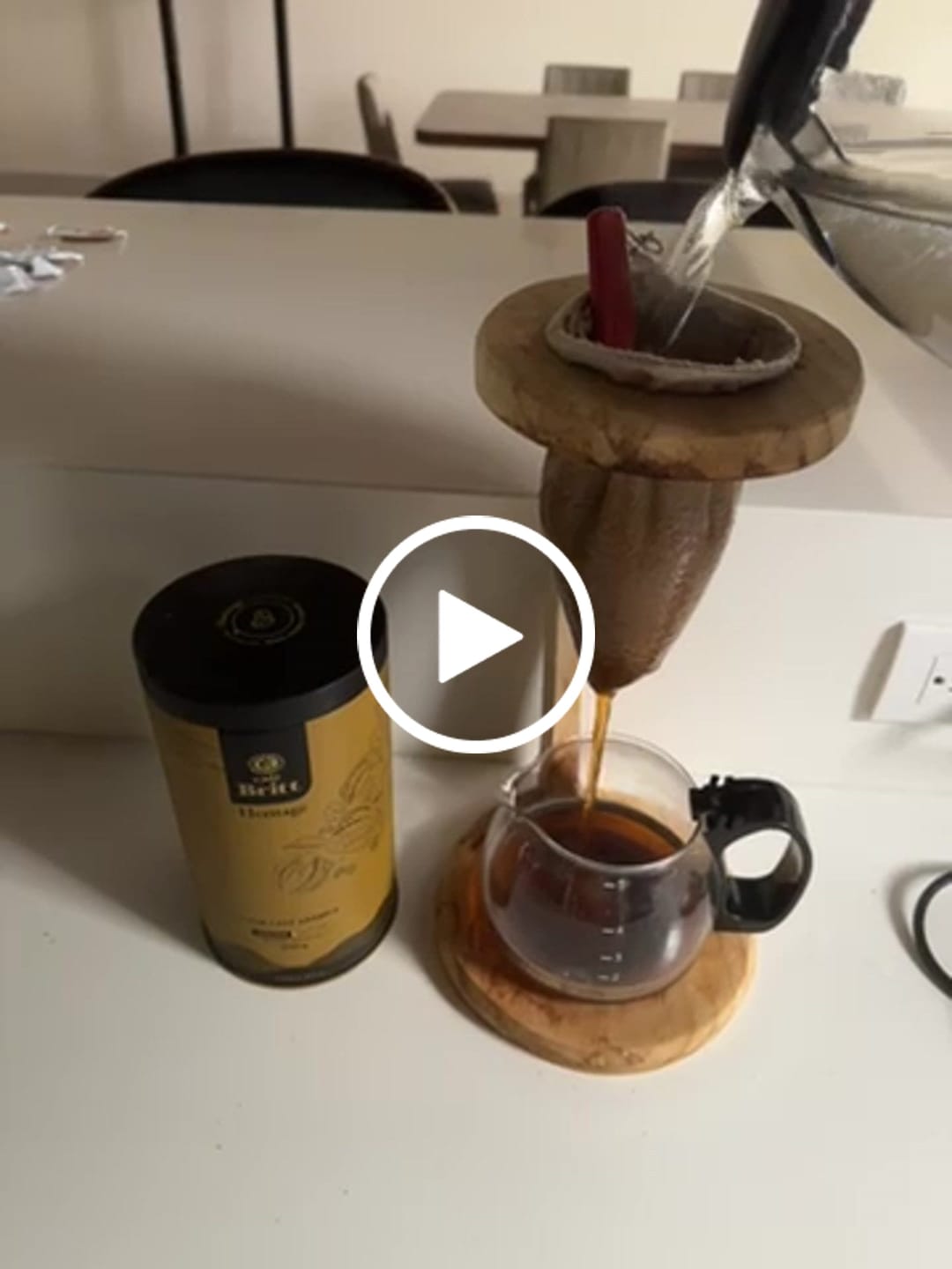 Customer video review of Café Britt Heritage 2026 Molido Lata Coleccionable