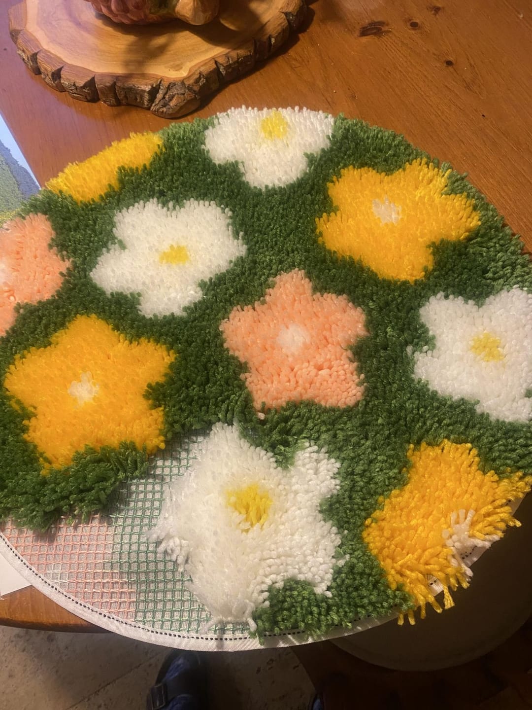 Customer photo review of FLOWER BOMB GREEN - Rug Making Kit