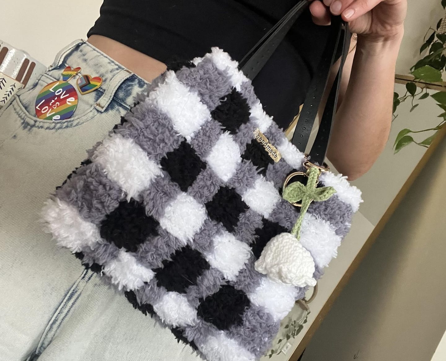 Customer photo review of Black Gingham - Woven Tote Bag Kit