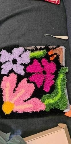 Customer photo review of PRETTY PETALS BLACK - Latch Hook Cushion Kit
