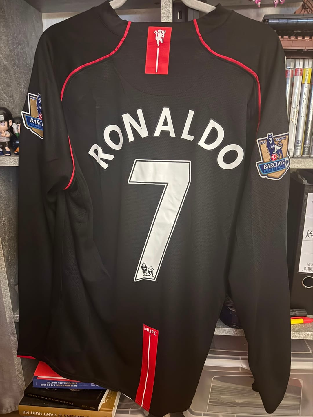 Customer photo review of Kevin-Prince Boateng Milan 2009 2011 Retro Long Sleeve Jersey Maillot Trikot Maglia