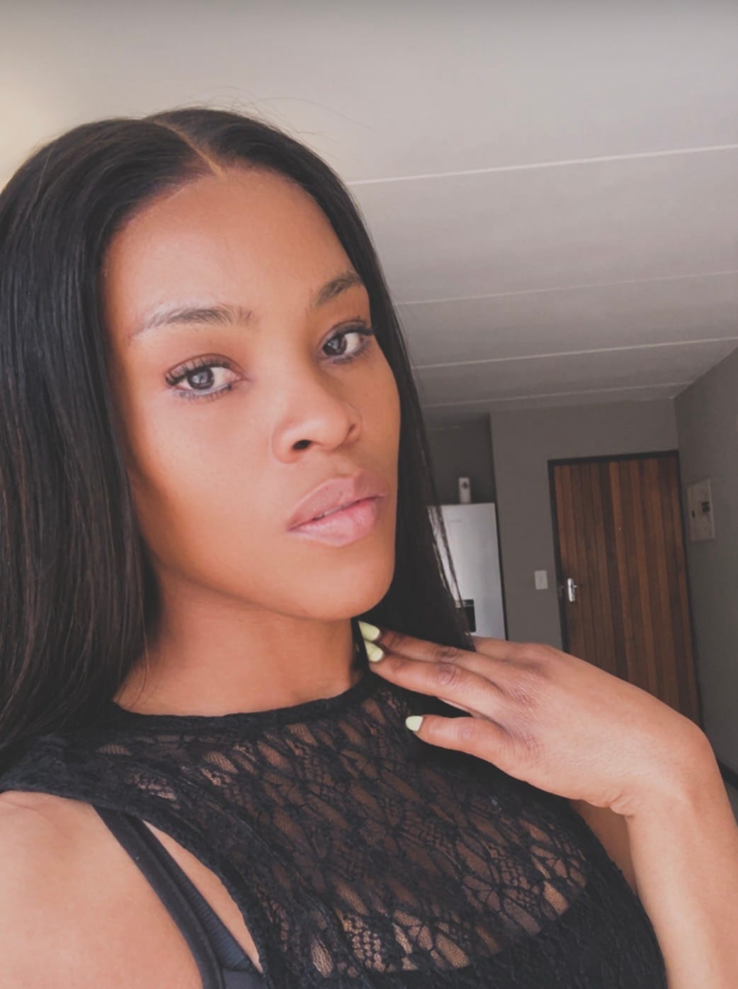 Customer photo review of 10-12" Straight Double Drawn Bob Wig- 5x5 HD Lace Closure