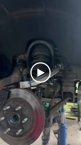 Customer video review of Aluminum Forged Control Arms for 2-4“ Lifted Chevy GMC 1500 2007-2018