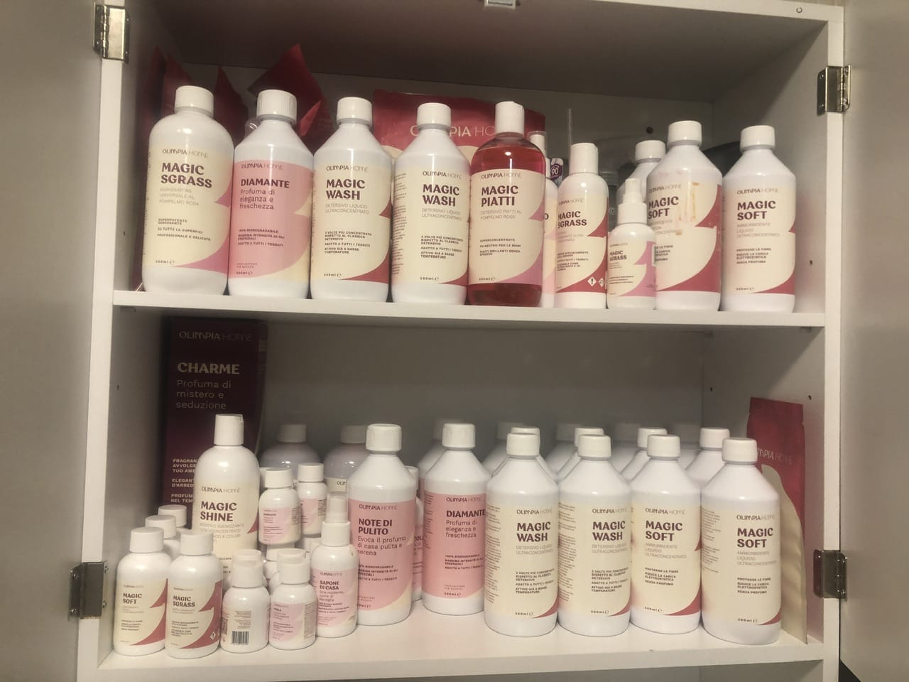 Customer photo review of Magic Wash Liquido - Il Detersivo Professionale per un Bucato Perfetto