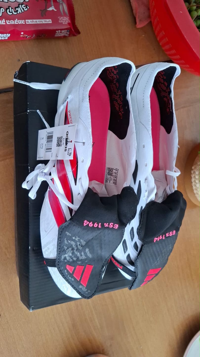 Customer photo review of ADIDAS PREDATOR XI ELITE TONGUE WC TURBO