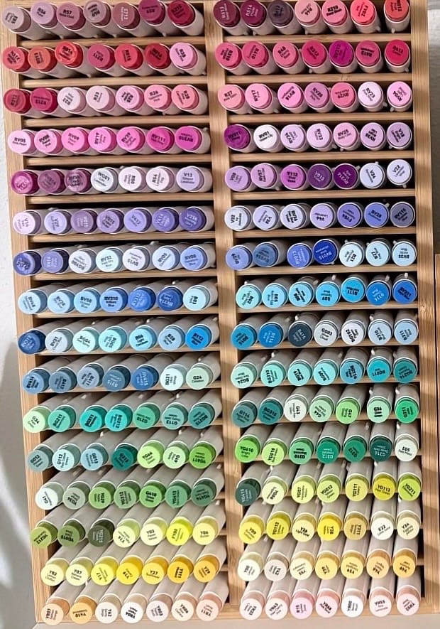 Customer photo review of Ohuhu Bamboo Marker Organizer