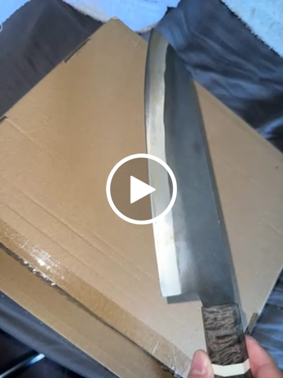 Customer video review of Hatsukokoro Aokitae Gyuto 210mm