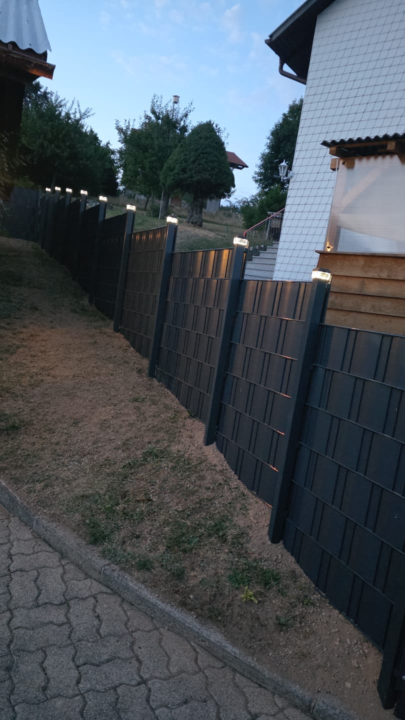 Customer photo review of 6040 Solar Zaunleuchte LED - 60X40mm