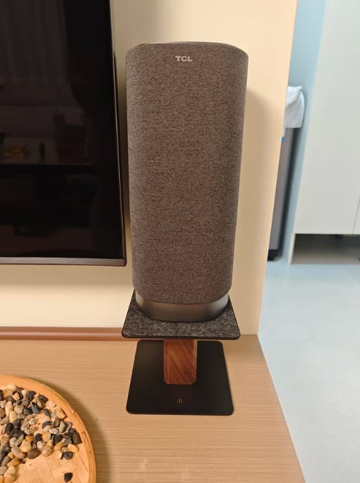 Customer photo review of Edifier Desktop Speaker Stand Wood