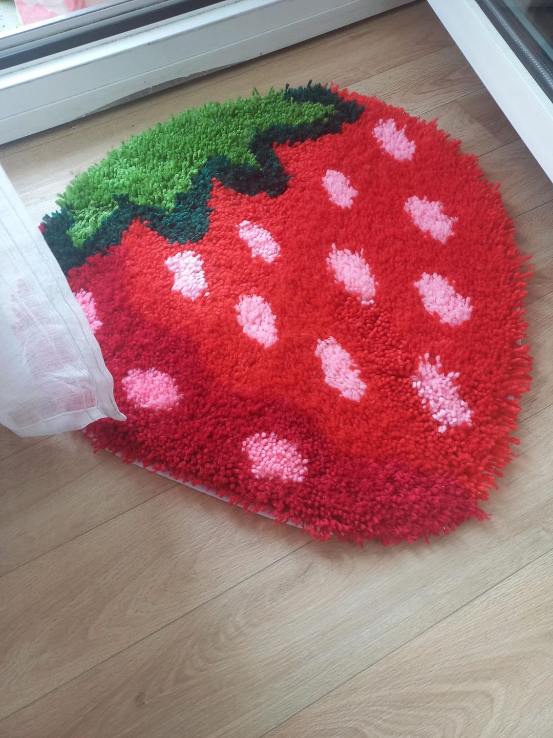 Customer photo review of STRAWBERRY DREAMING - Rug Making Kit