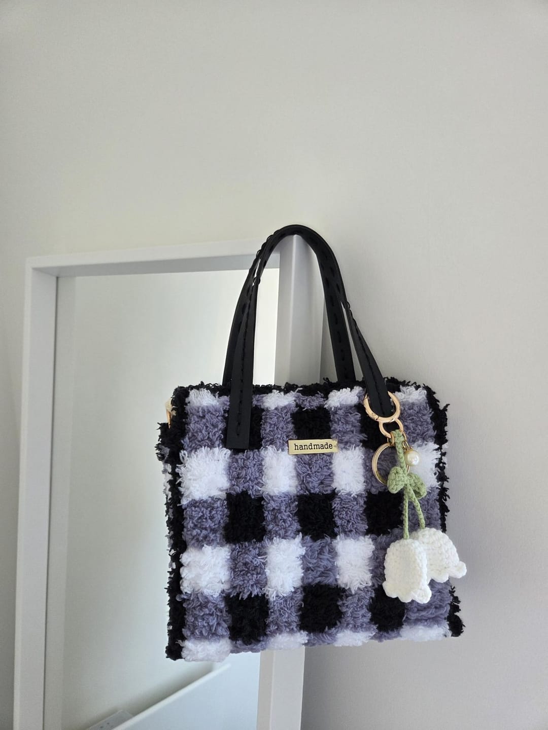 Customer photo review of Black Gingham - Woven Tote Bag Kit
