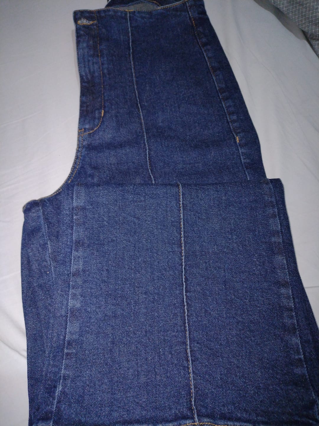 Customer photo review of Calça Jeans Reta Mandacaru Azul Escuro