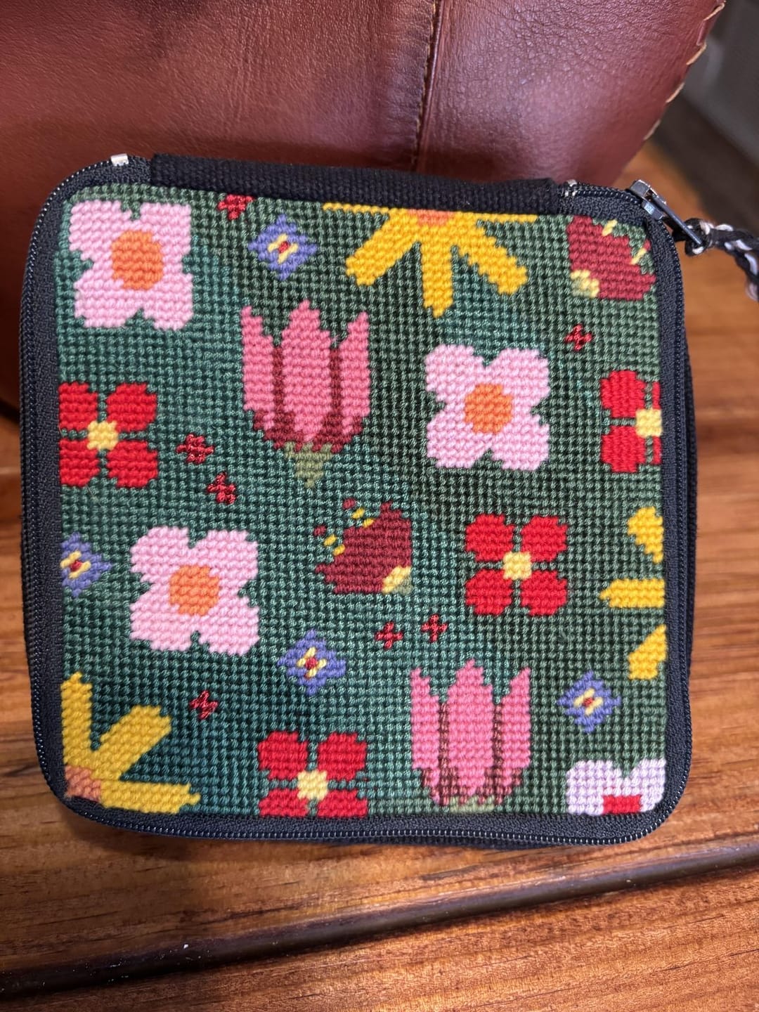 Customer photo review of POP ART PETALS - Needlepoint Pouch Kit