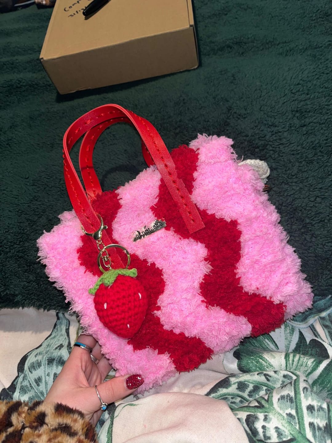Customer photo review of Pink & Red Wavey - Woven Tote Bag Kit